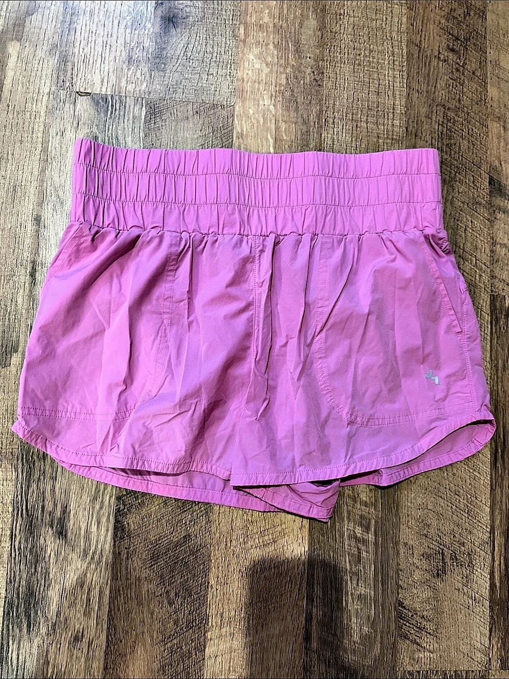 JoyLab Athletic Shorts in Pink Size Medium